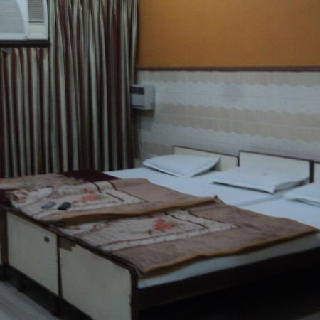 Hotel Jyoti Benares Buitenkant foto