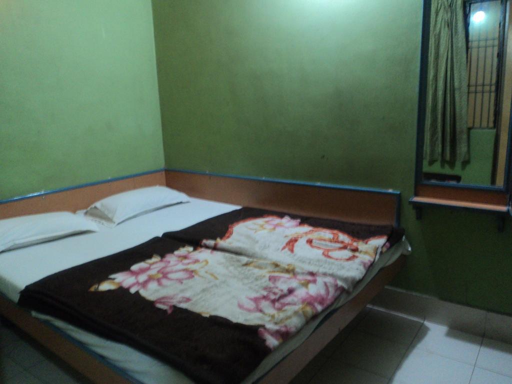 Hotel Jyoti Benares Buitenkant foto
